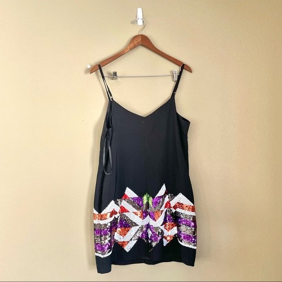 BEBE Mini Dress Black Size Medium Sequin Tribal Y2K Geometric Slip Party - Picture 7 of 7